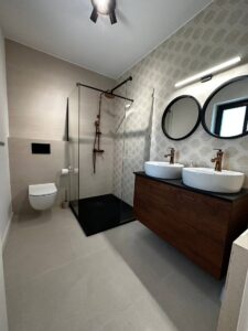 Master Bathroom Pepas Residence