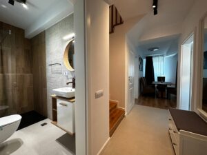 Pepas-Residence-Entrance Hall